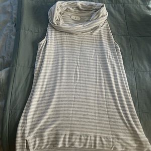 Lou & Grey gray and white striped sleeveless cowl neck top size medium
